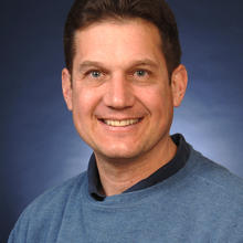 Matthew Scholl headshot