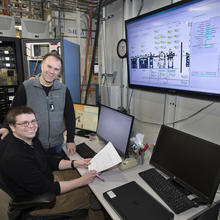 Pratt & Whitney Senior Engineer Chris Pellicone (left) with NIST's Bruce Ravel (right) at the Beamline for Material Measurement (BMM)