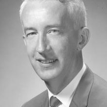 Headshot of Randall Caswell