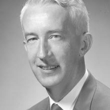 Headshot of Randall Caswell