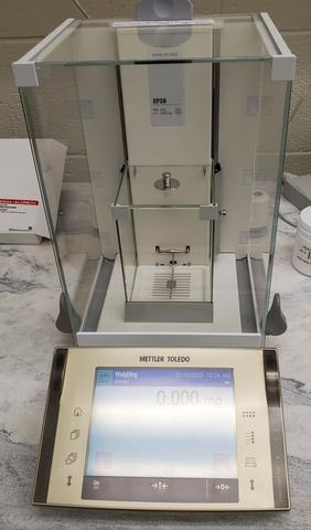 A119_Mettler_toledo_microbalance
