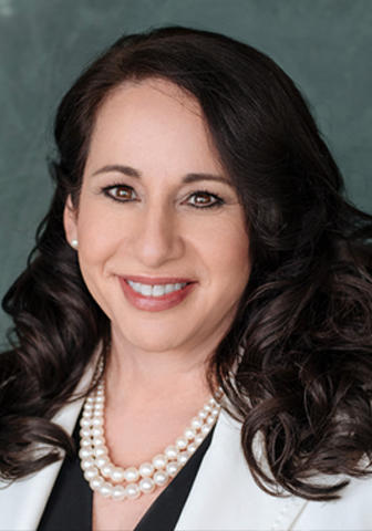 Baldrige featured Fellow Victoria Edwards photo
