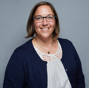 Kate Smetana Headshot