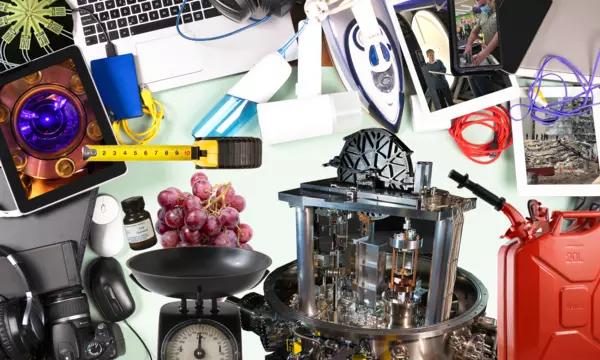 Cluttered image with keyboard, sensor, kibble balance, weight, etc.